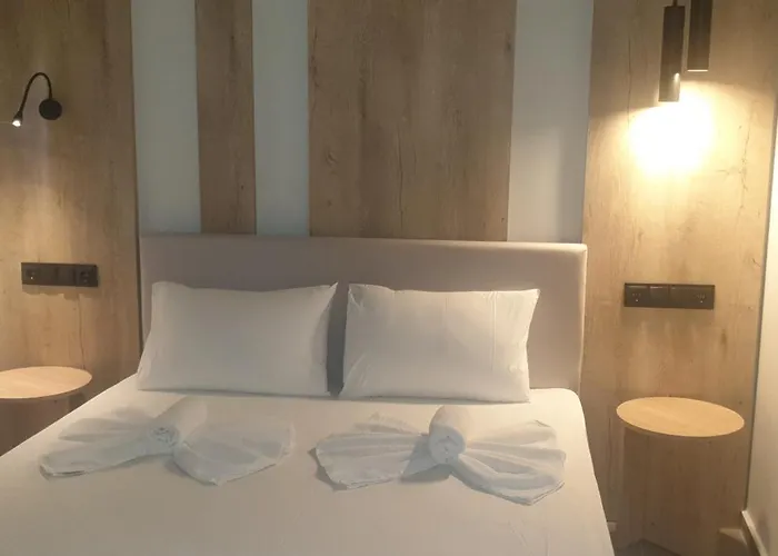 Elegant Ξενοδοχείο με διαμερίσματα 3*